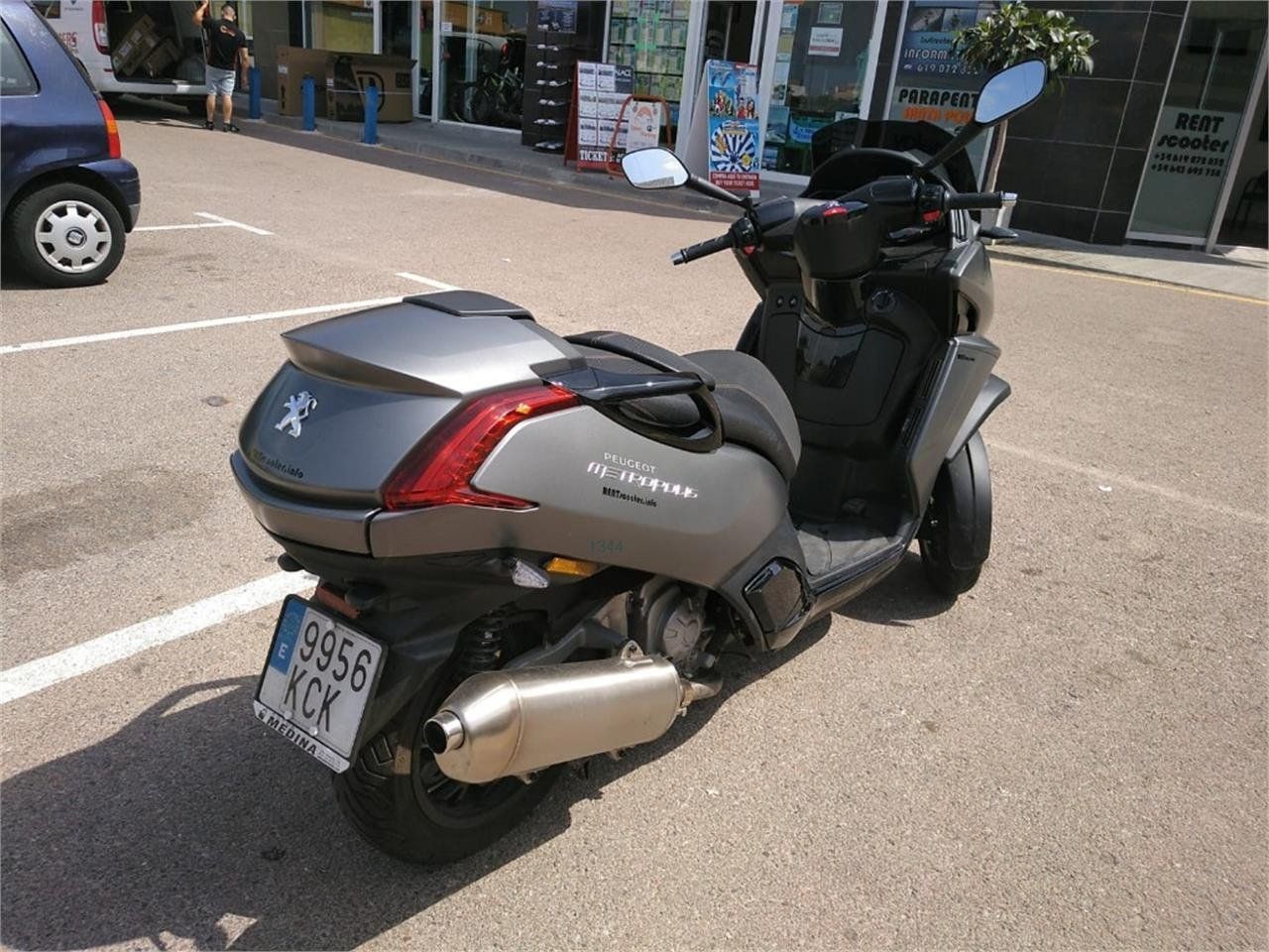 Peugeot Metropolis 400