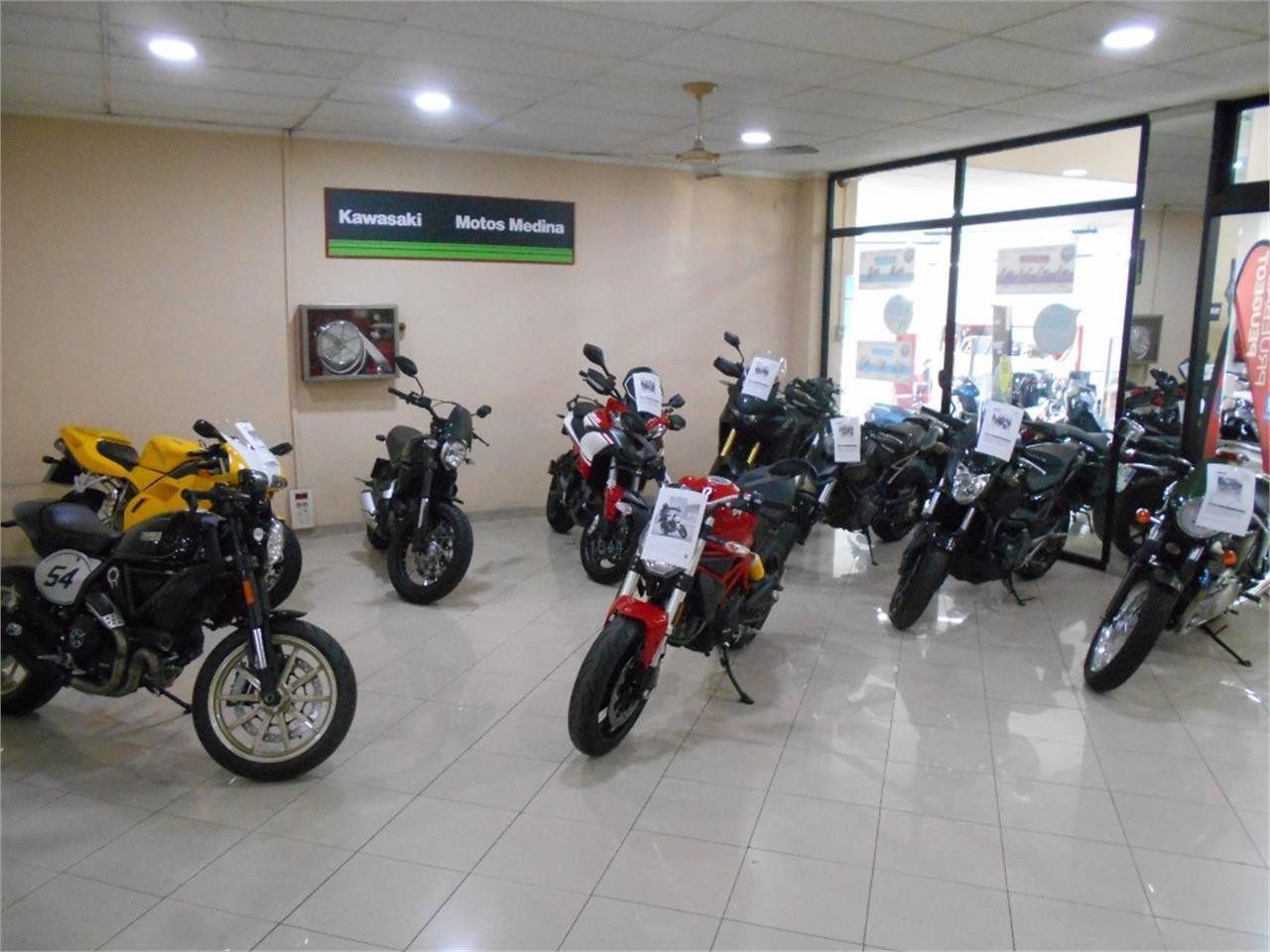 Daelim Daystar 250