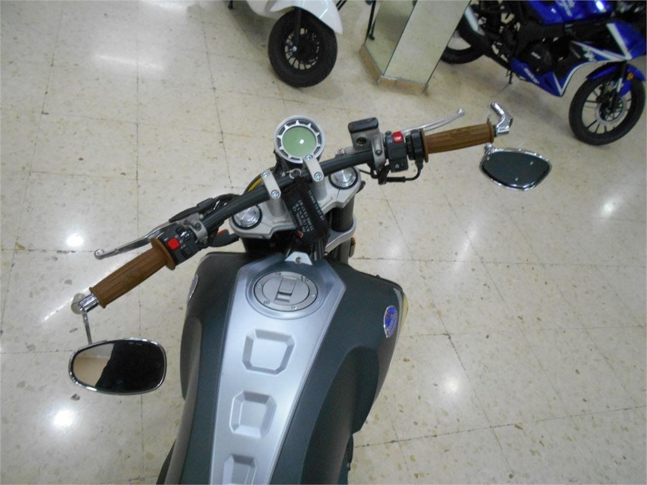Mondial HPS 125i
