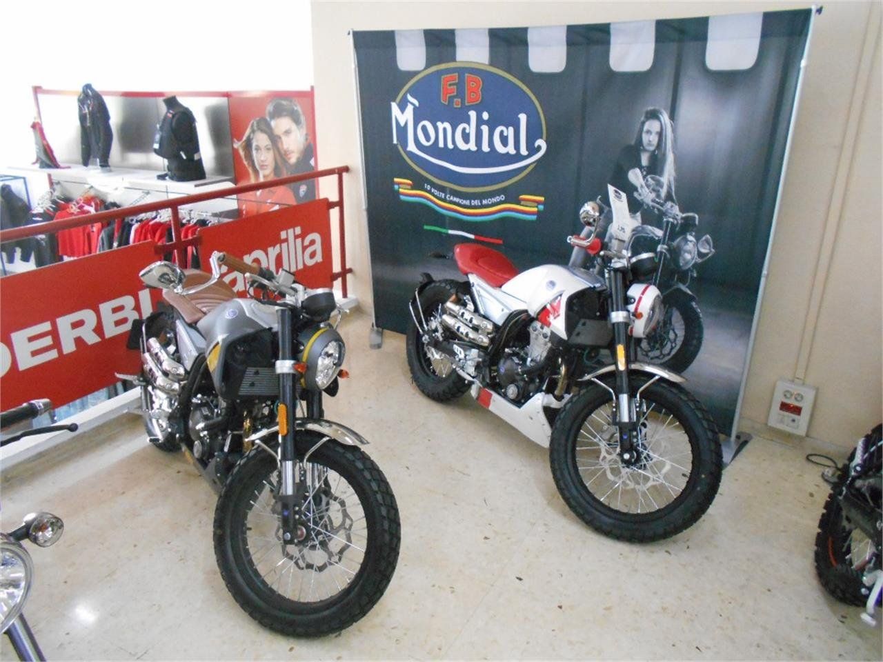 Mondial HPS 125i