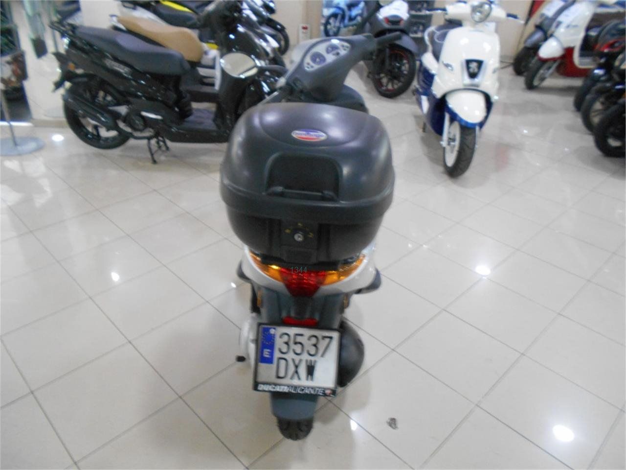 Piaggio Fly 125