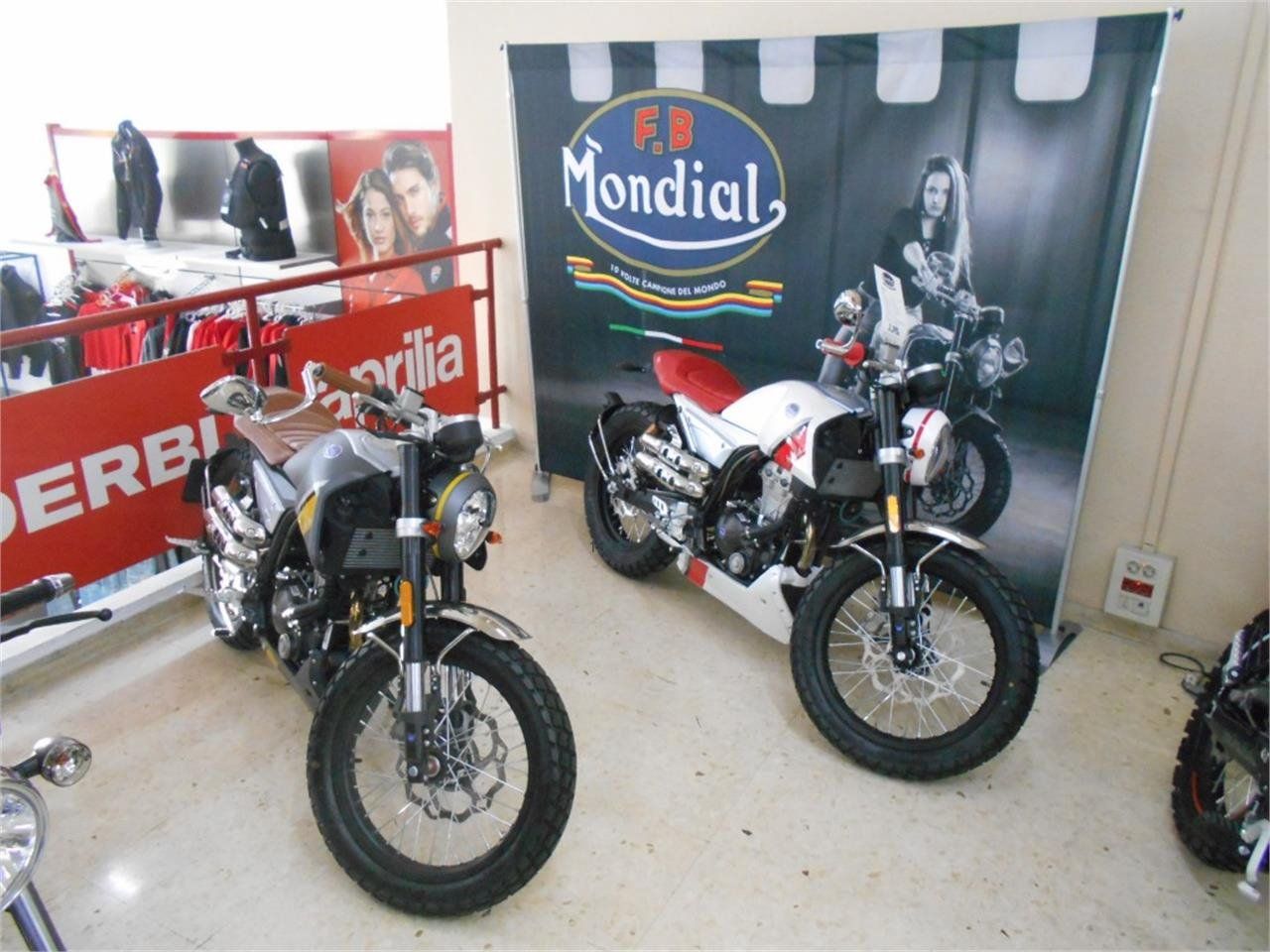 Mondial HPS 300
