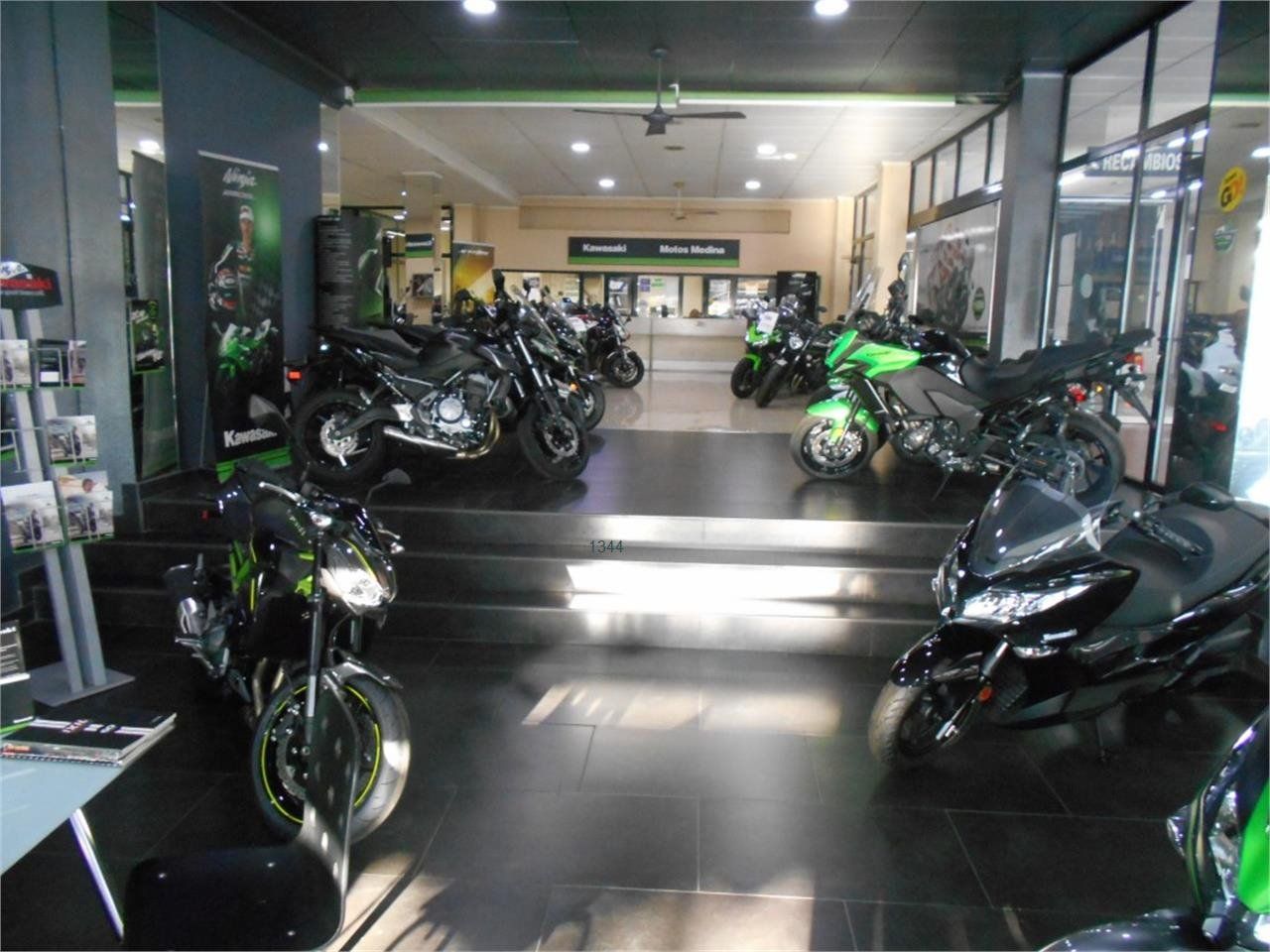 Mondial HPS 300