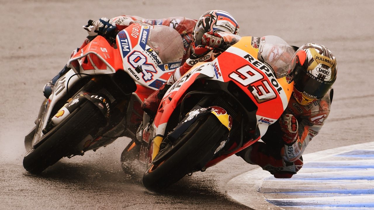 Marc Márquez y Andrea Dovizioso protagonizaron un bonito duelo el año pasado (Foto: Gold & Goose)