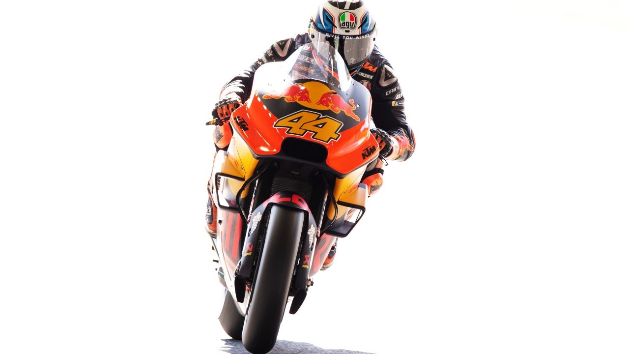 Los pilotos de MotoGP 2018, a la luz