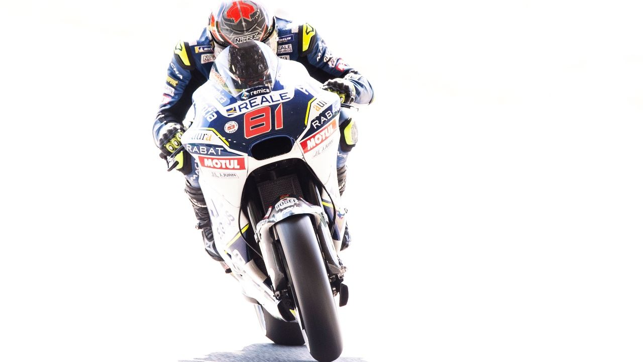 Los pilotos de MotoGP 2018, a la luz