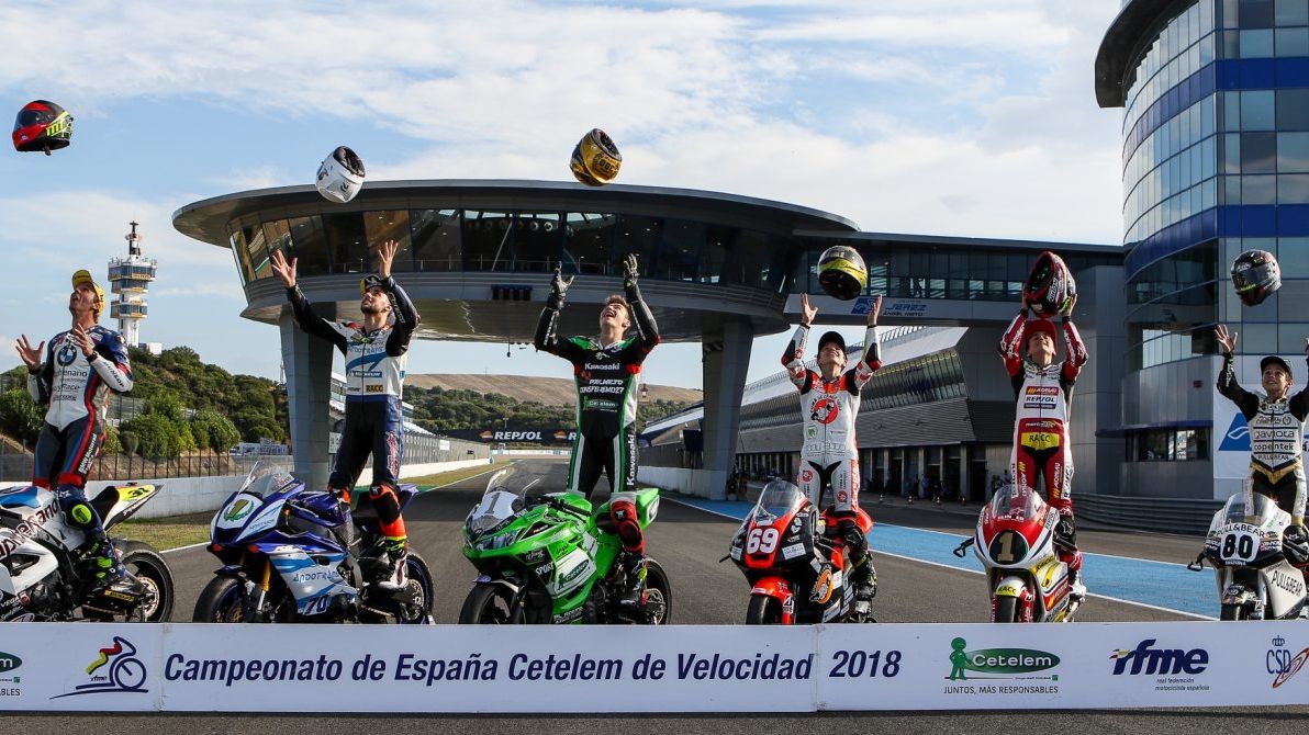 Los campeones de las seis categorías absolutas del RFME CEV 2018 (Foto: RFME)