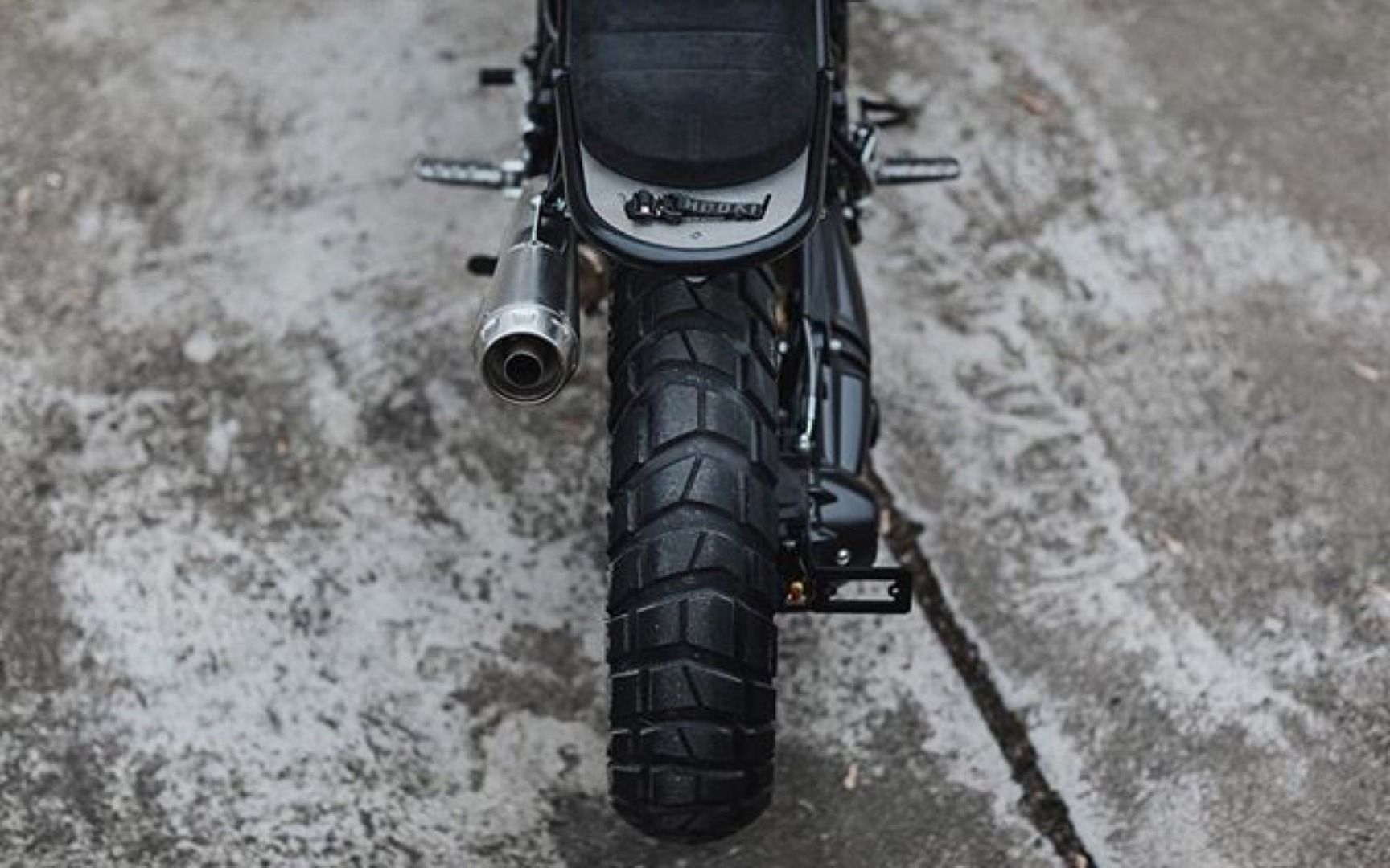 BMW R NineT con kit de Hookie Co.