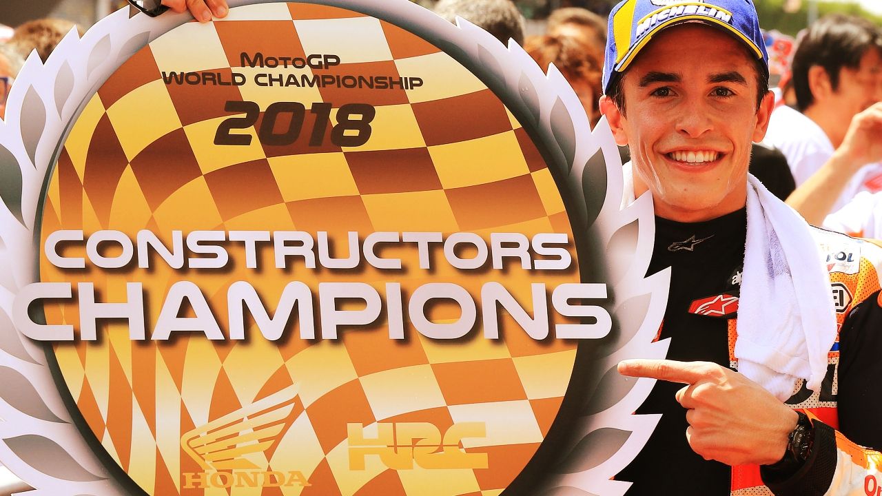 Marc Márquez festeja el título de constructores (Foto: Gold & Goose)