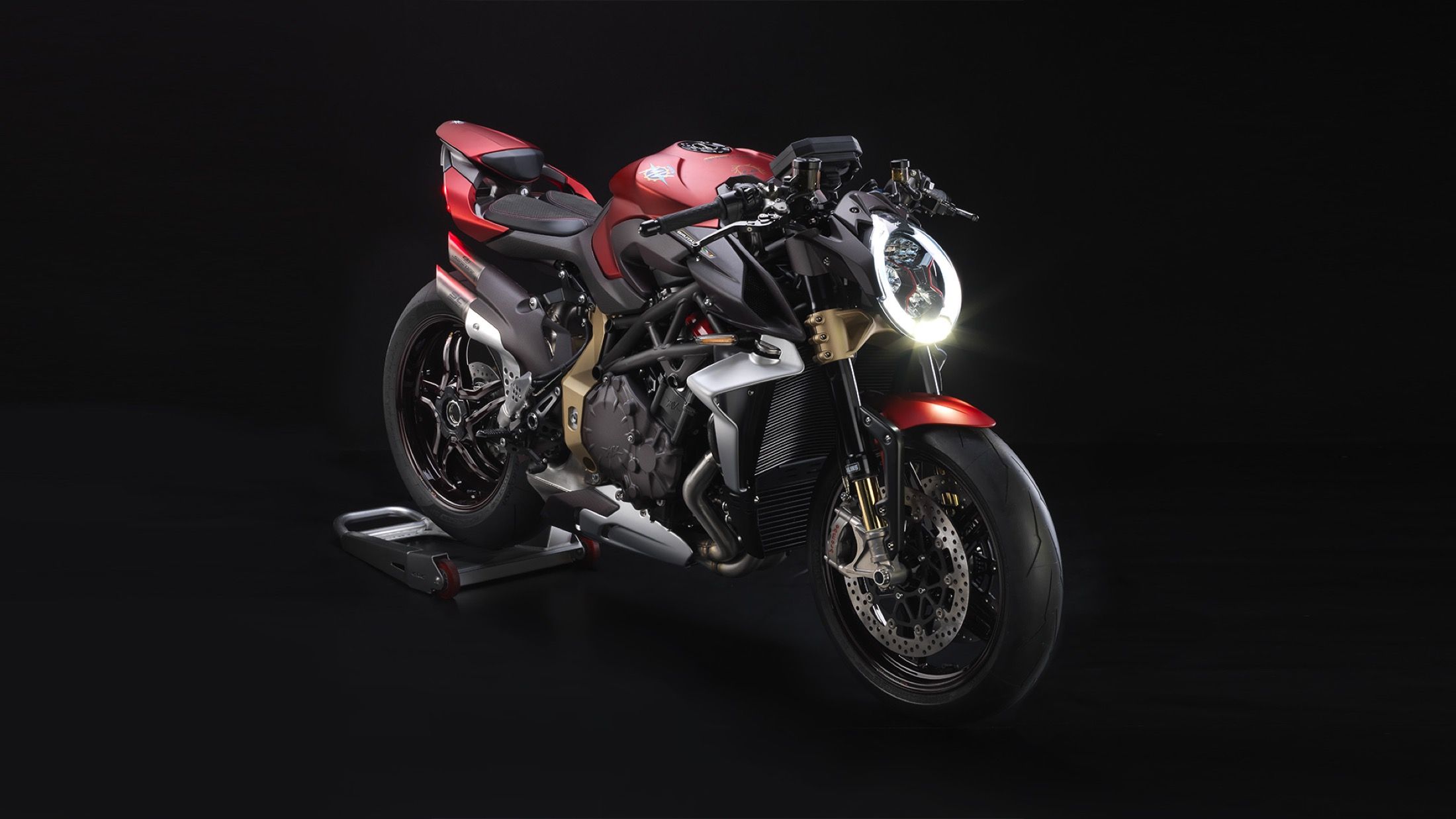 MV Agusta Brutale 1000 Serie Oro, la guinda de 212 cv