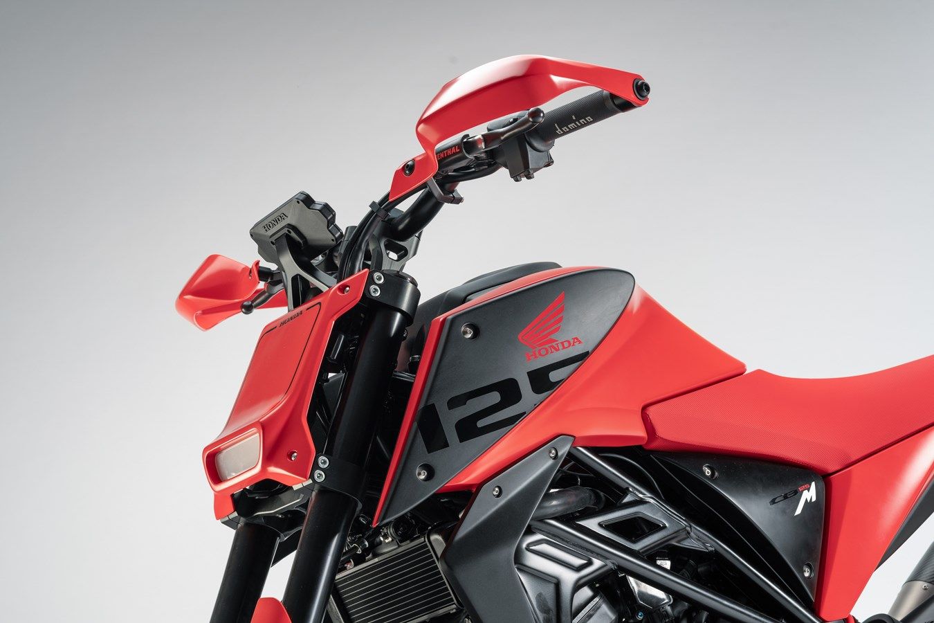 Honda CB125M y CB125X, dos conceptos en el EICMA de MIlán. Fotos
