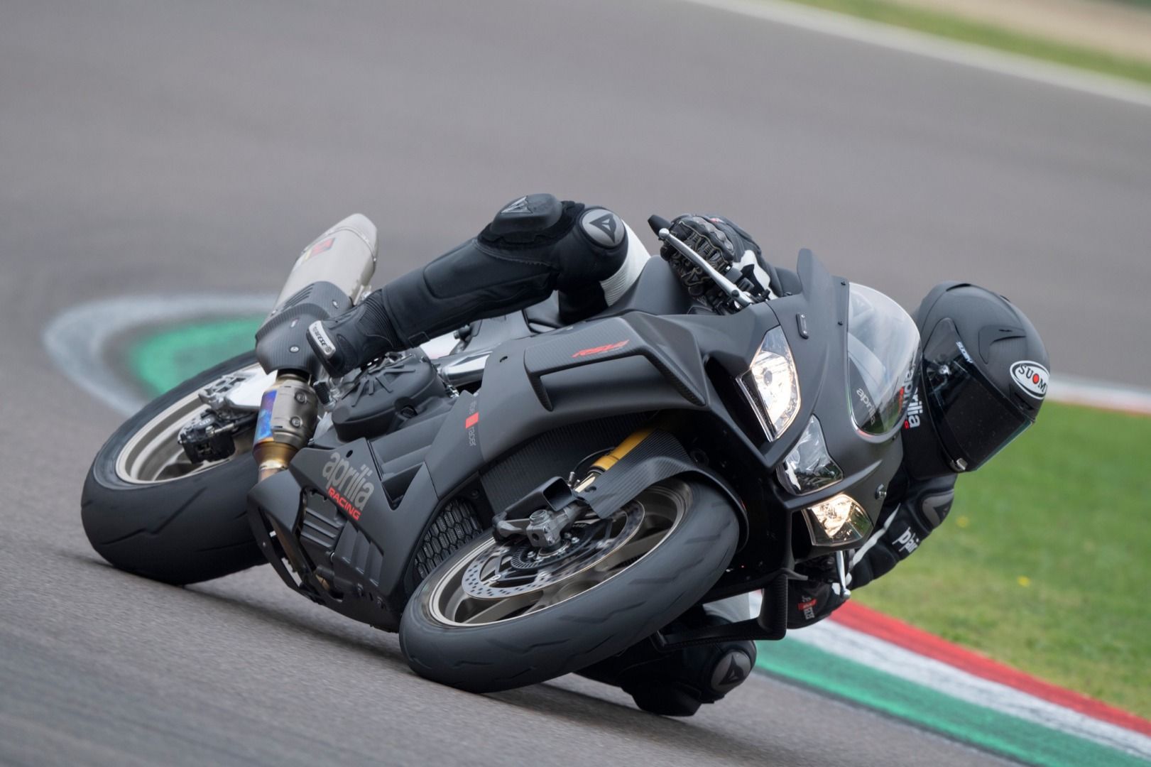 Aprilia RSV4 1100 Factory 2019