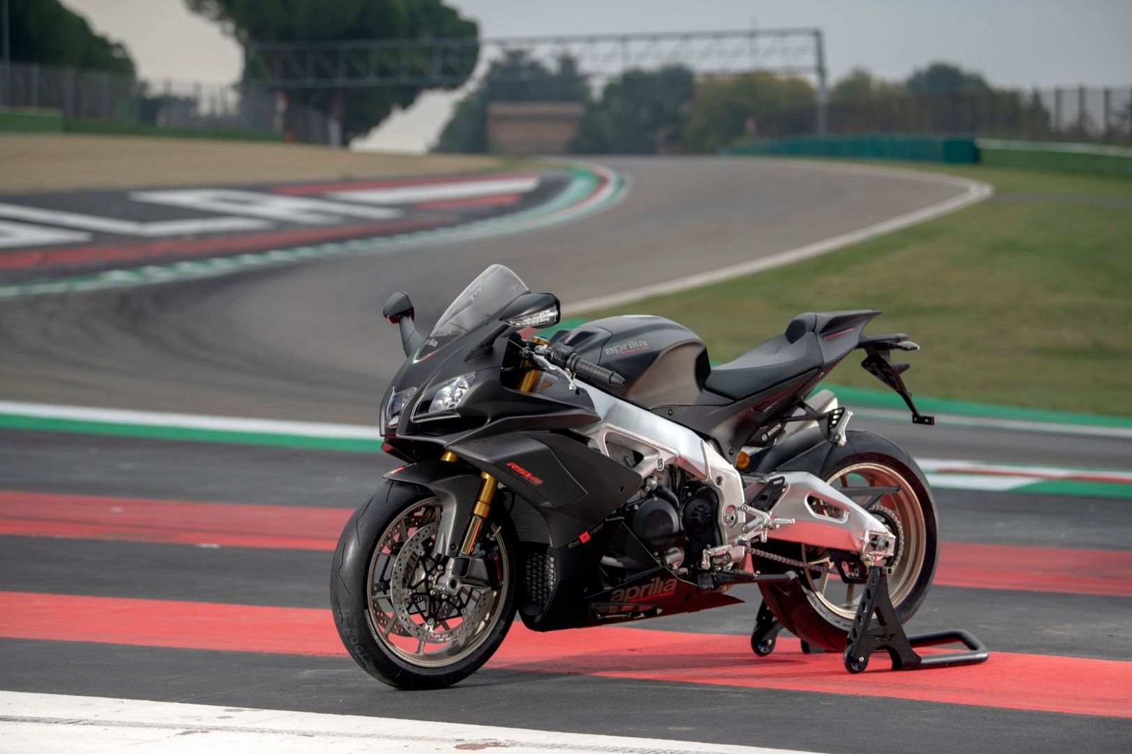 Aprilia RSV4 1100 Factory 2019