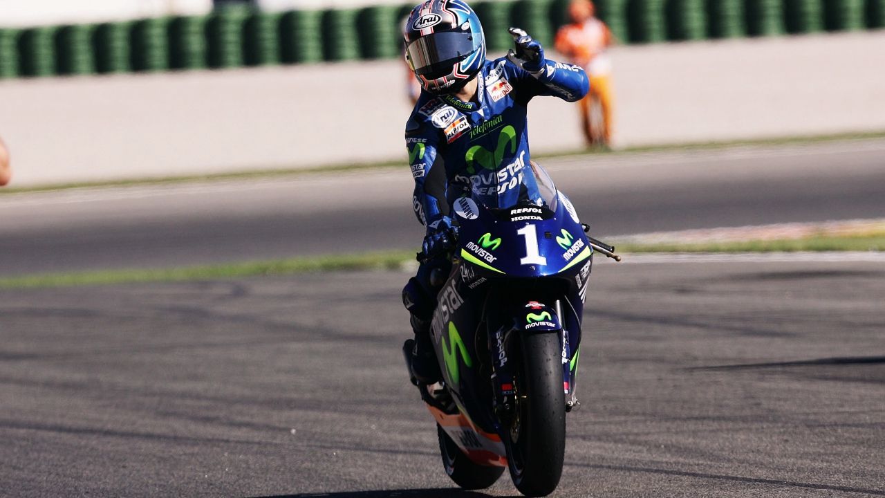 Dani Pedrosa se despidió de 250cc en 2005 ganando en Valencia con el 1 (Foto: Gold & Goose)