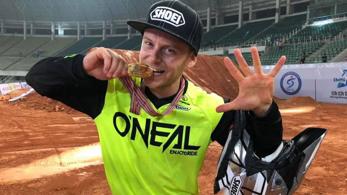 Maikel Melero se convierte en pentacampeón del mundo de Freestyle 