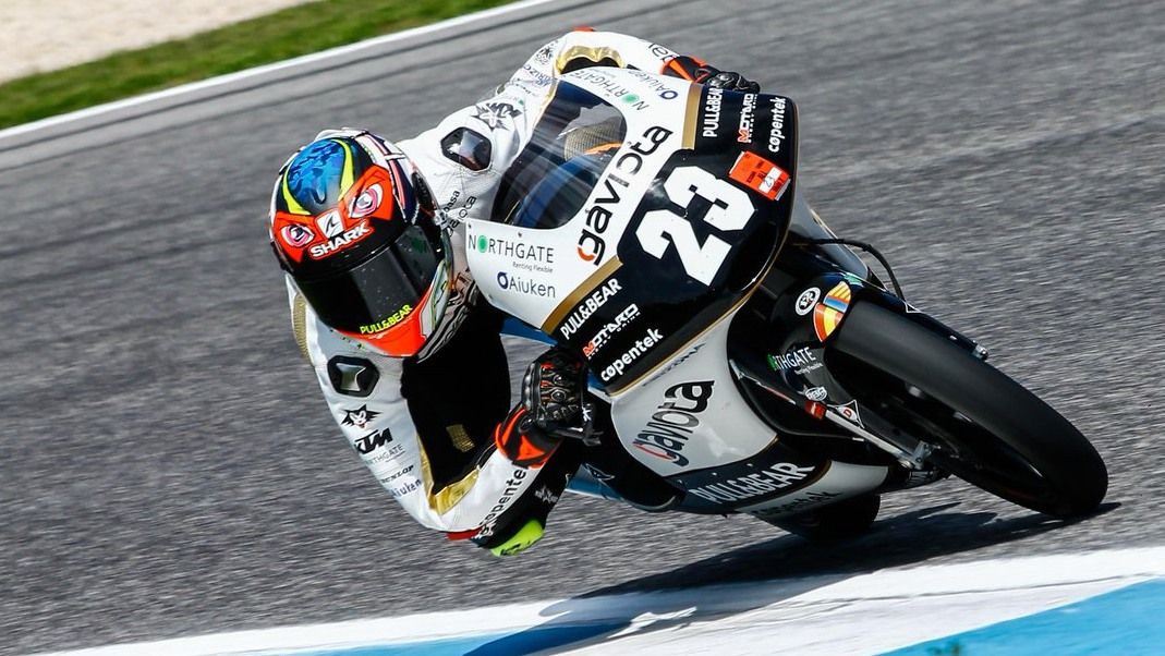 Raúl Fernández ya es campeón mundial junior de Moto3 2018