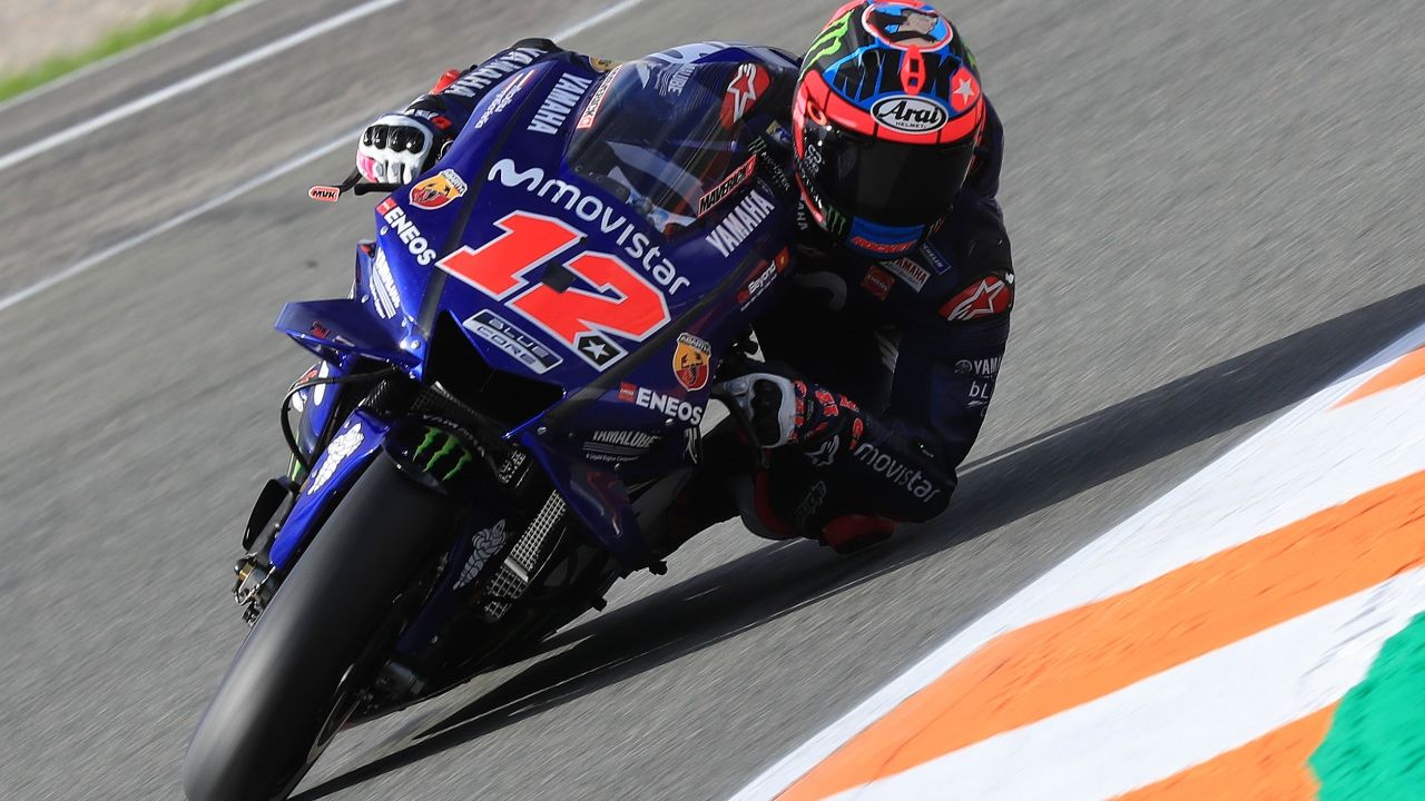 Maverick Viñales lidera el primer día de MotoGP 2019 ante Marc Márquez en Valencia