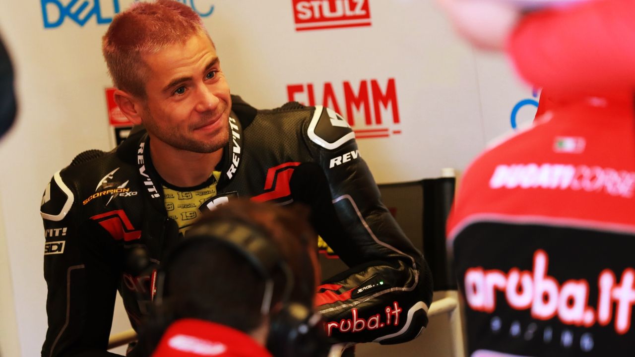 Álvaro Bautista con la Ducati Panigale V4R del Mundial de Superbike