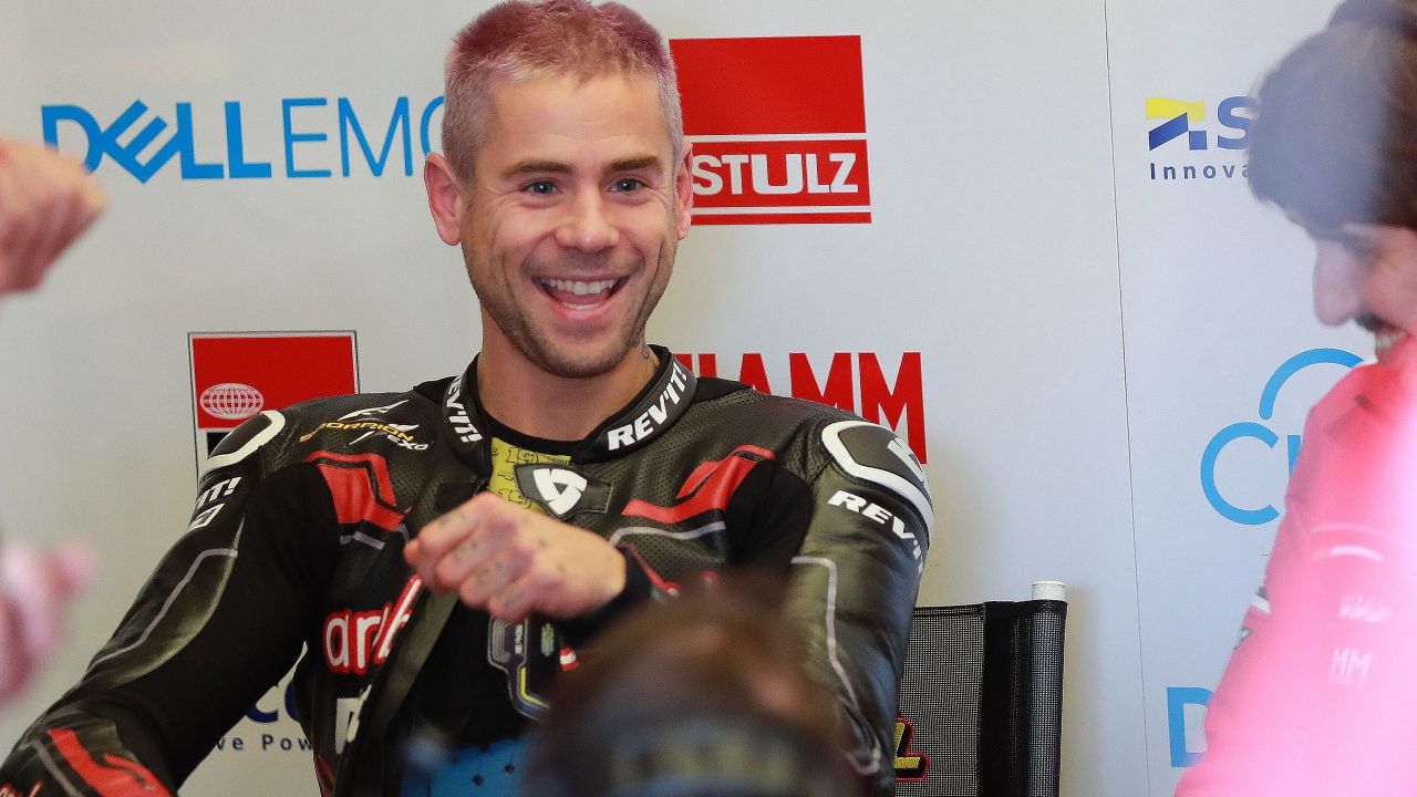 Álvaro Bautista con la Ducati Panigale V4R del Mundial de Superbike