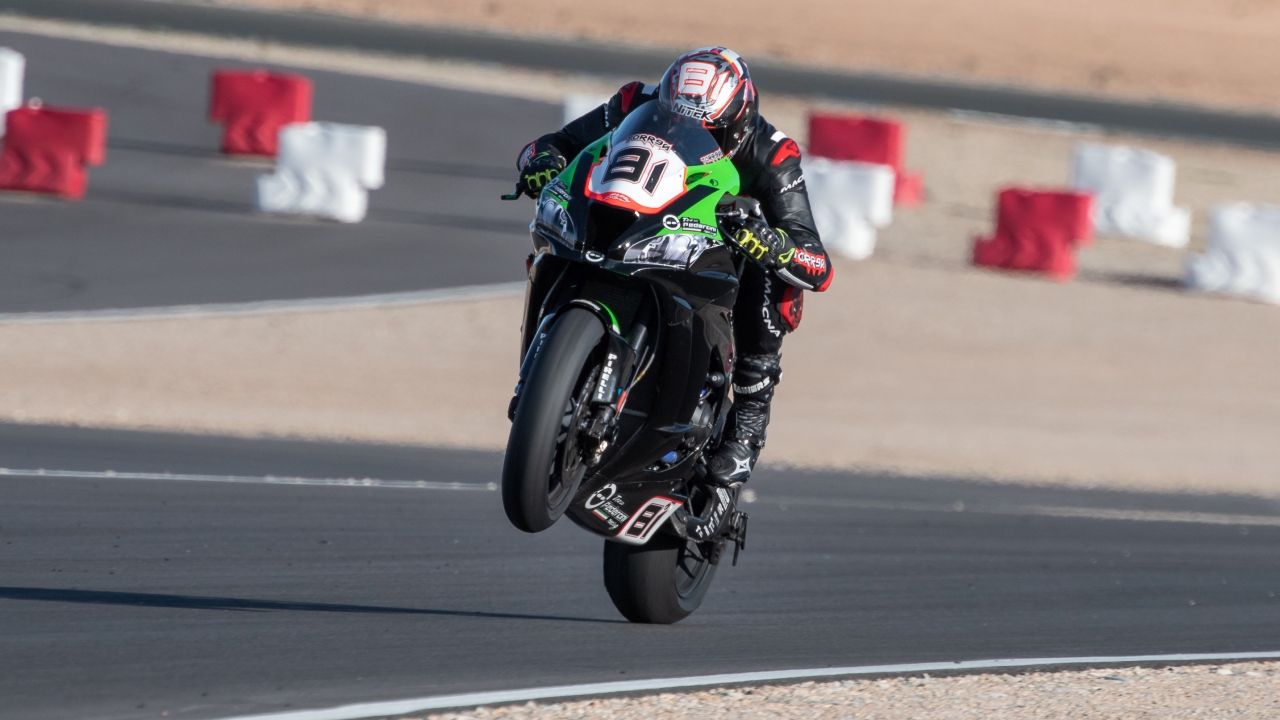 Jordi Torres en la Kawasaki ZX-10RR