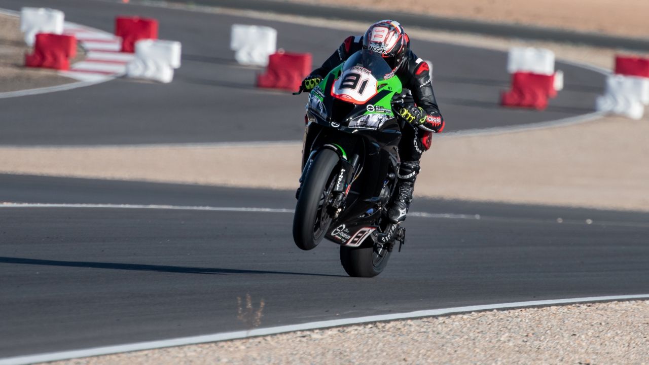 Jordi Torres en la Kawasaki ZX-10RR