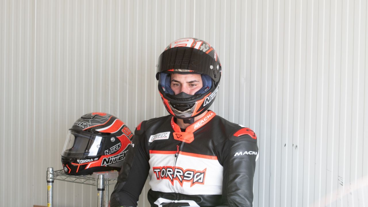 Jordi Torres en la Kawasaki ZX-10RR