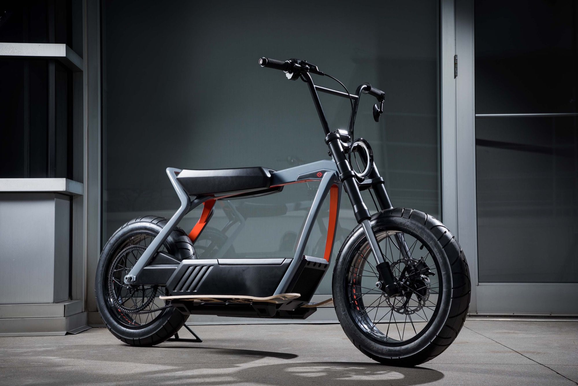 Harley-Davidson se apunta al scooter y enduro eléctricos