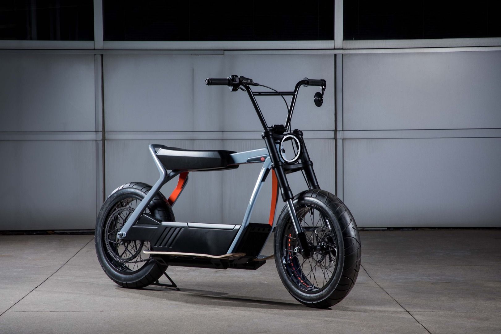 Harley-Davidson, a por el scooter y el enduro