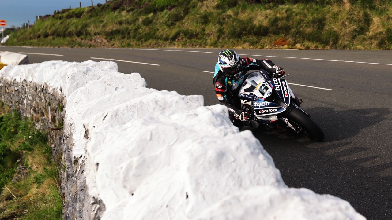 Michael Dunlop afrontará su mayor reto en el IOMTT 2019 con el Tyco BMW