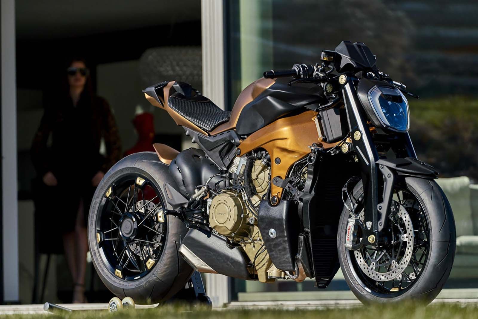 Ducati V4 Penta, la naked de 100.000 euros