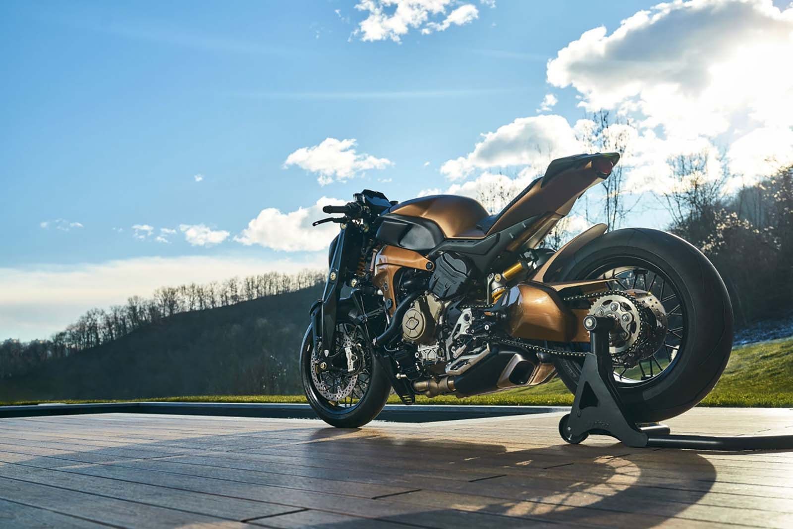 Ducati V4 Penta, la naked de 100.000 euros