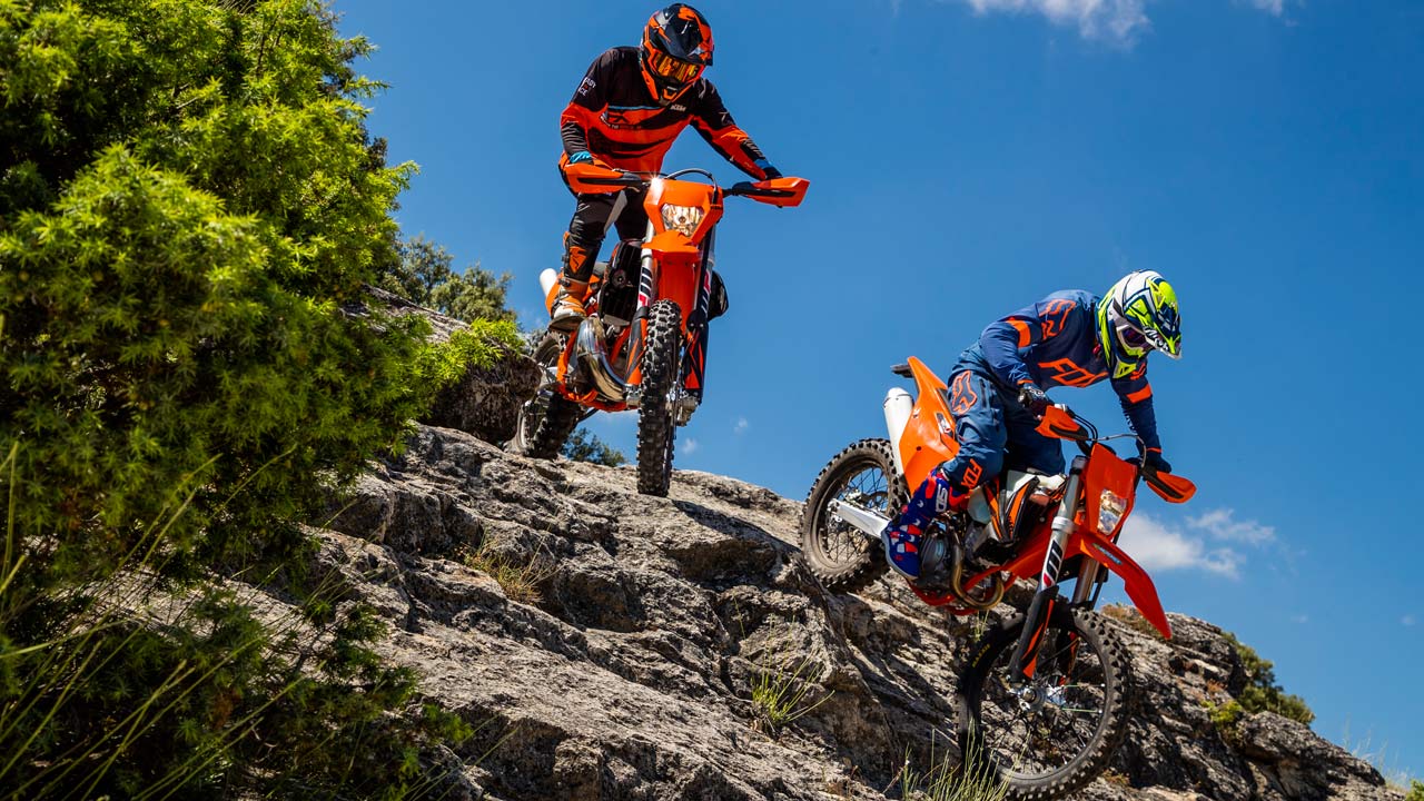 Comparativa enduro KTM 250 2T vs KTM 250 4T