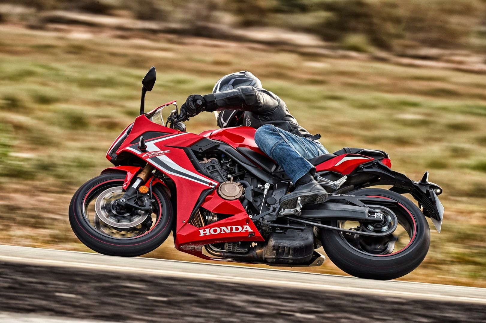 Fotos de las Honda CB650R & CBR650R 2019
