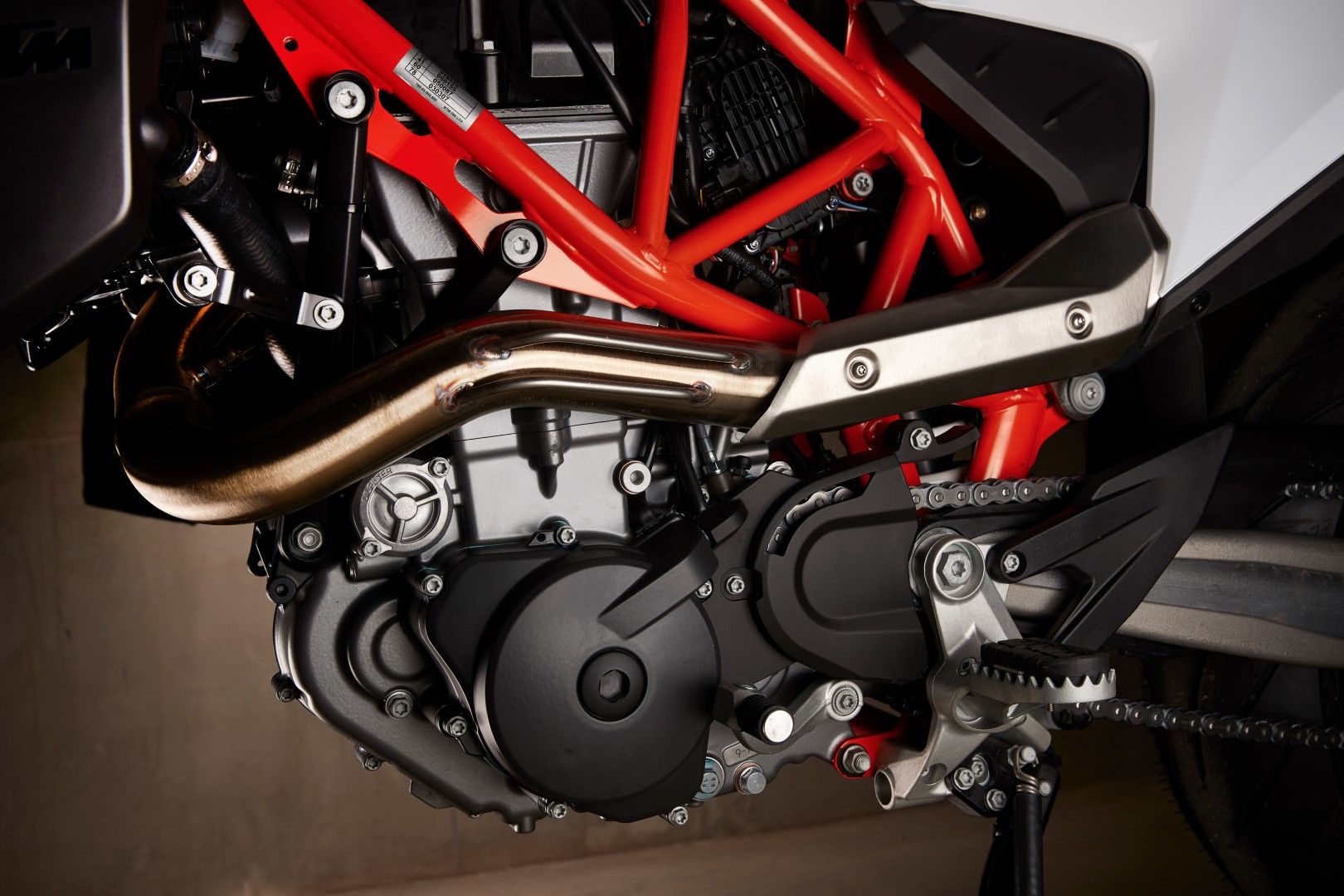KTM 690 SMC R 2019. Fotos