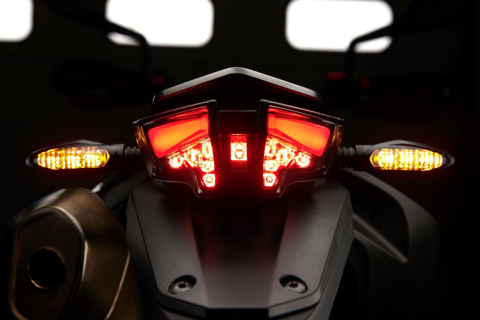 KTM 690 SMC R 2019. Fotos