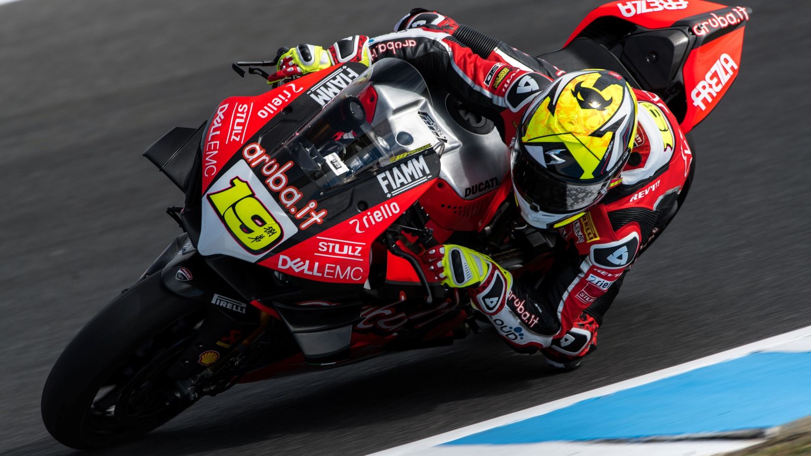 Superbike anuncia los límites de revoluciones y las homologaciones para 2019