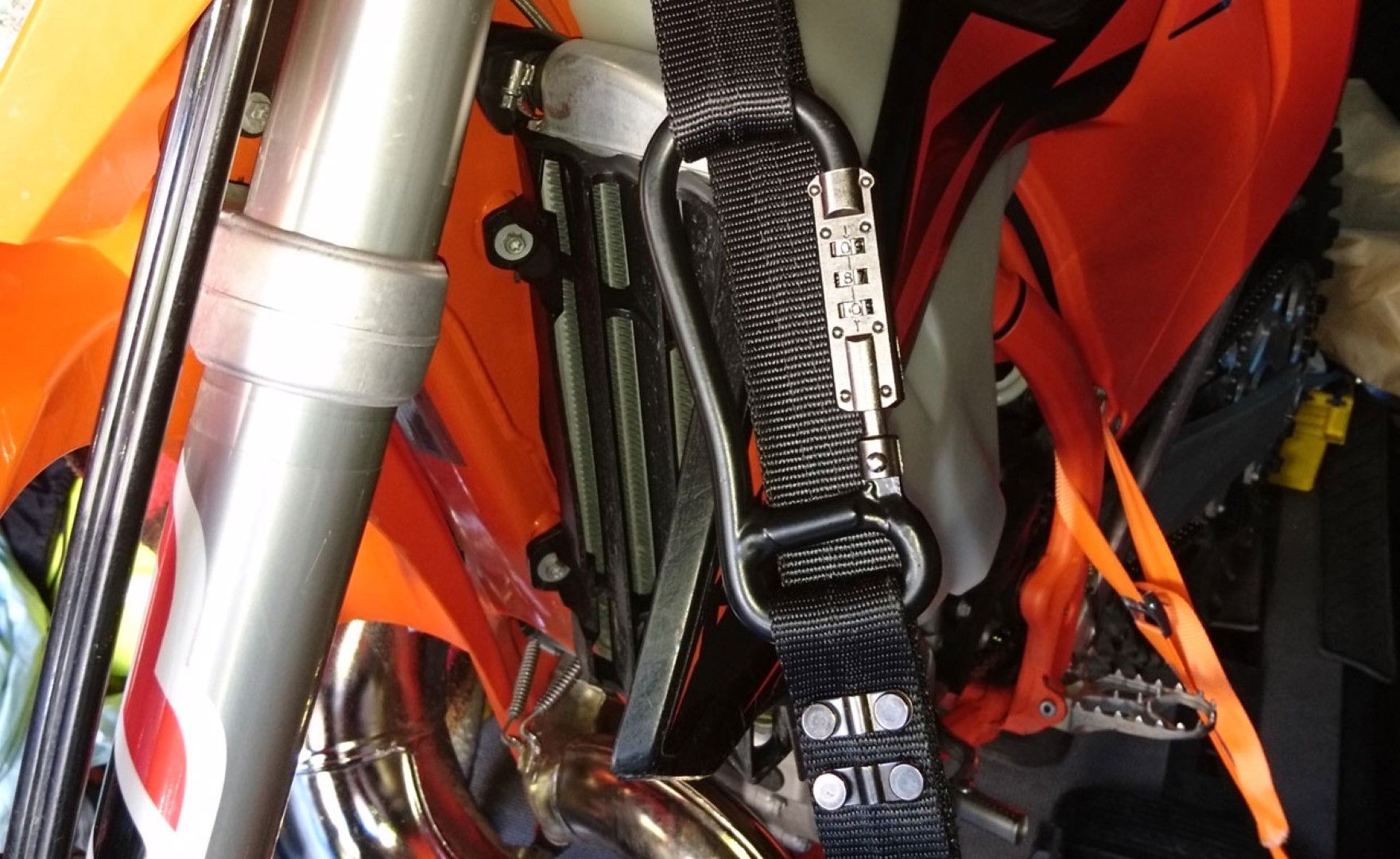 Cincha antirrobo Lockstraps, prueba de producto