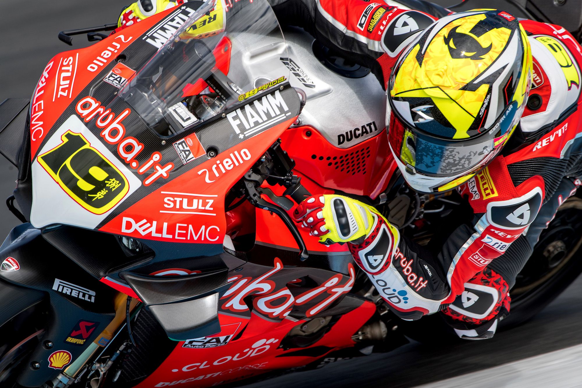 Álvaro Bautista ilusiona y arrasa en Phillip Island