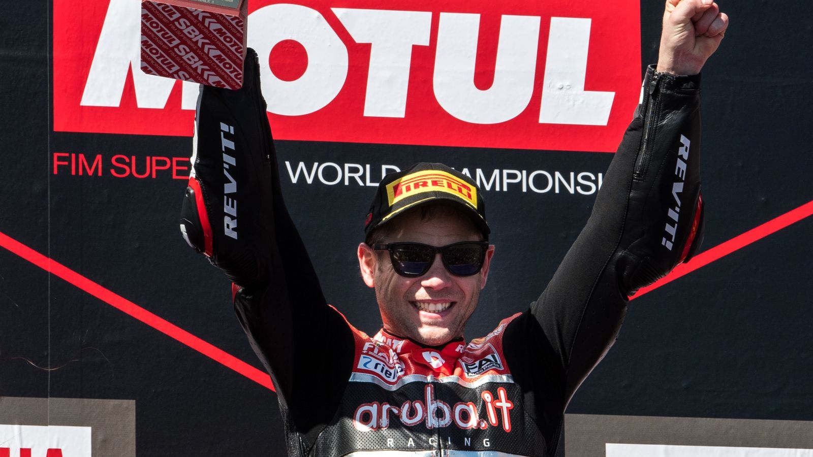 Álvaro Bautista gana en SBK Phillip Island 2019