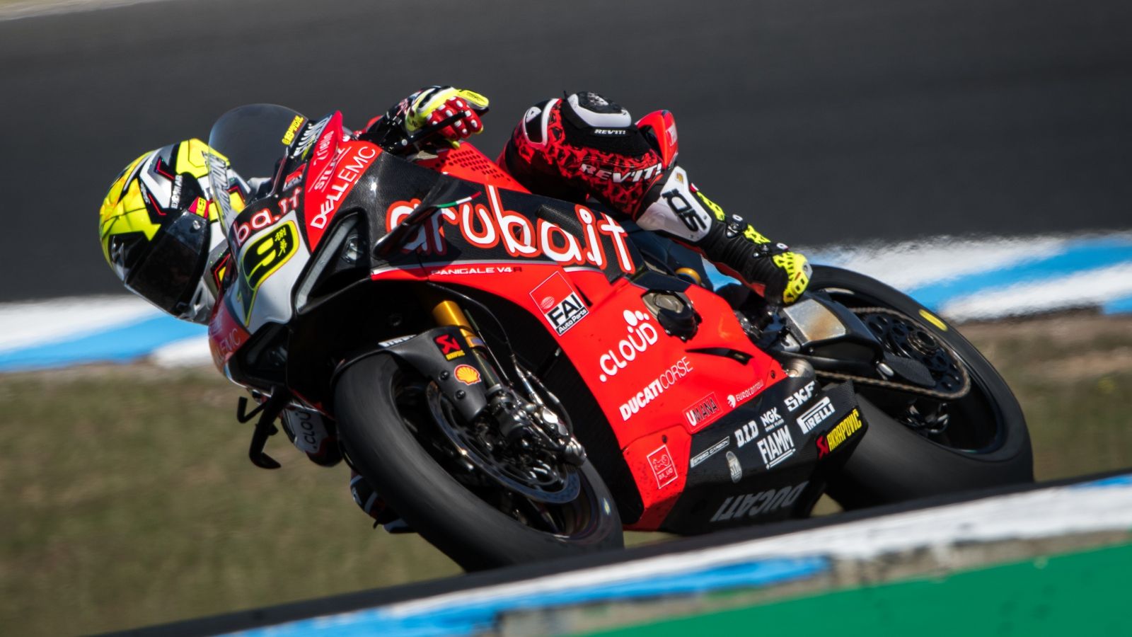 Álvaro Bautista gana en SBK Phillip Island 2019