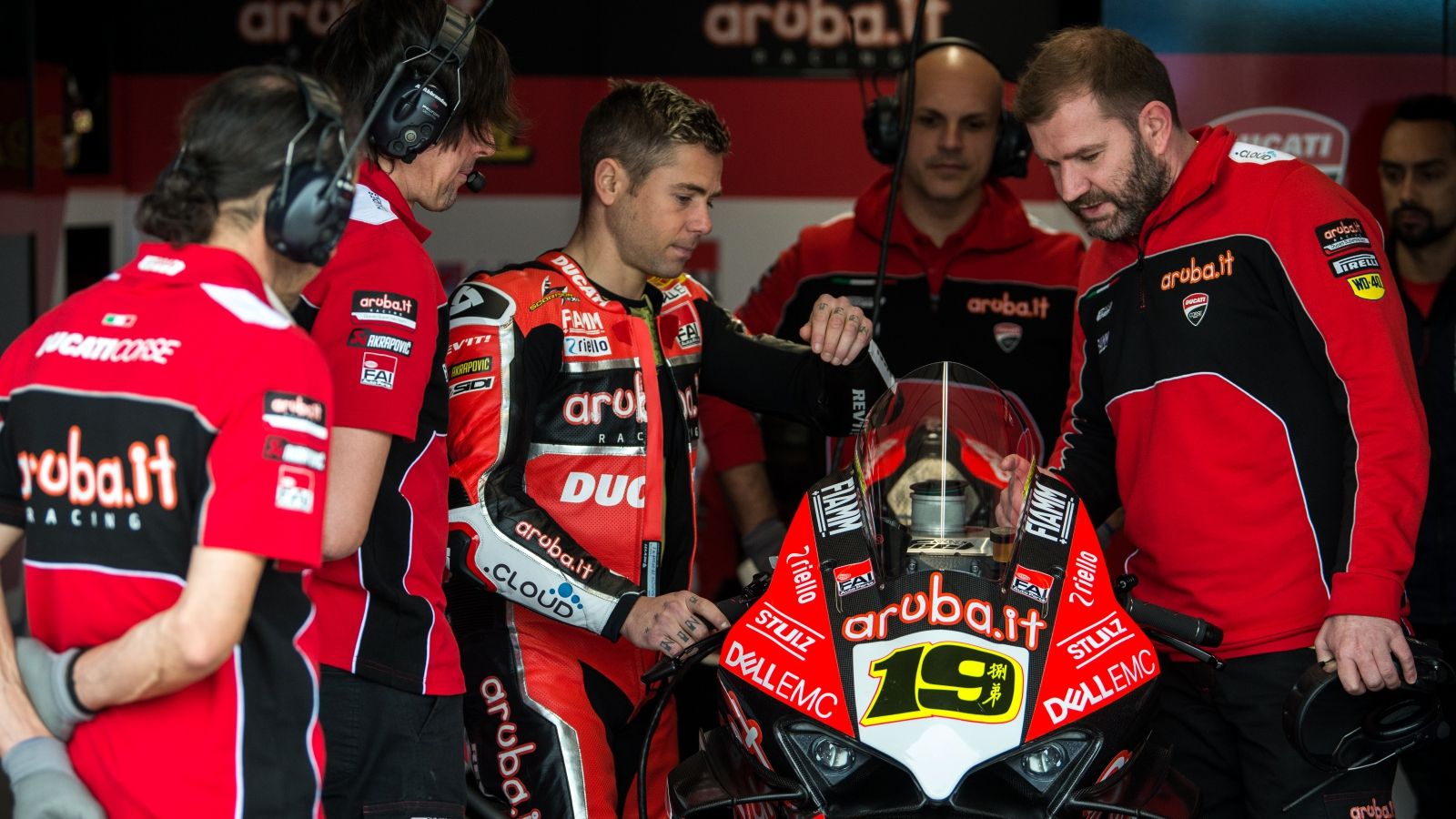 Álvaro Bautista gana en SBK Phillip Island 2019
