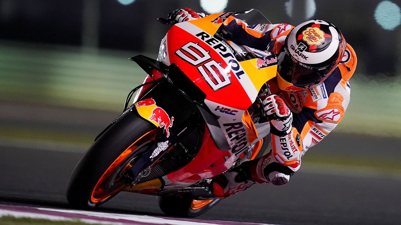 Jorge Lorenzo avisa: “Si en la carrera nos toca una noche húmeda será peligroso”