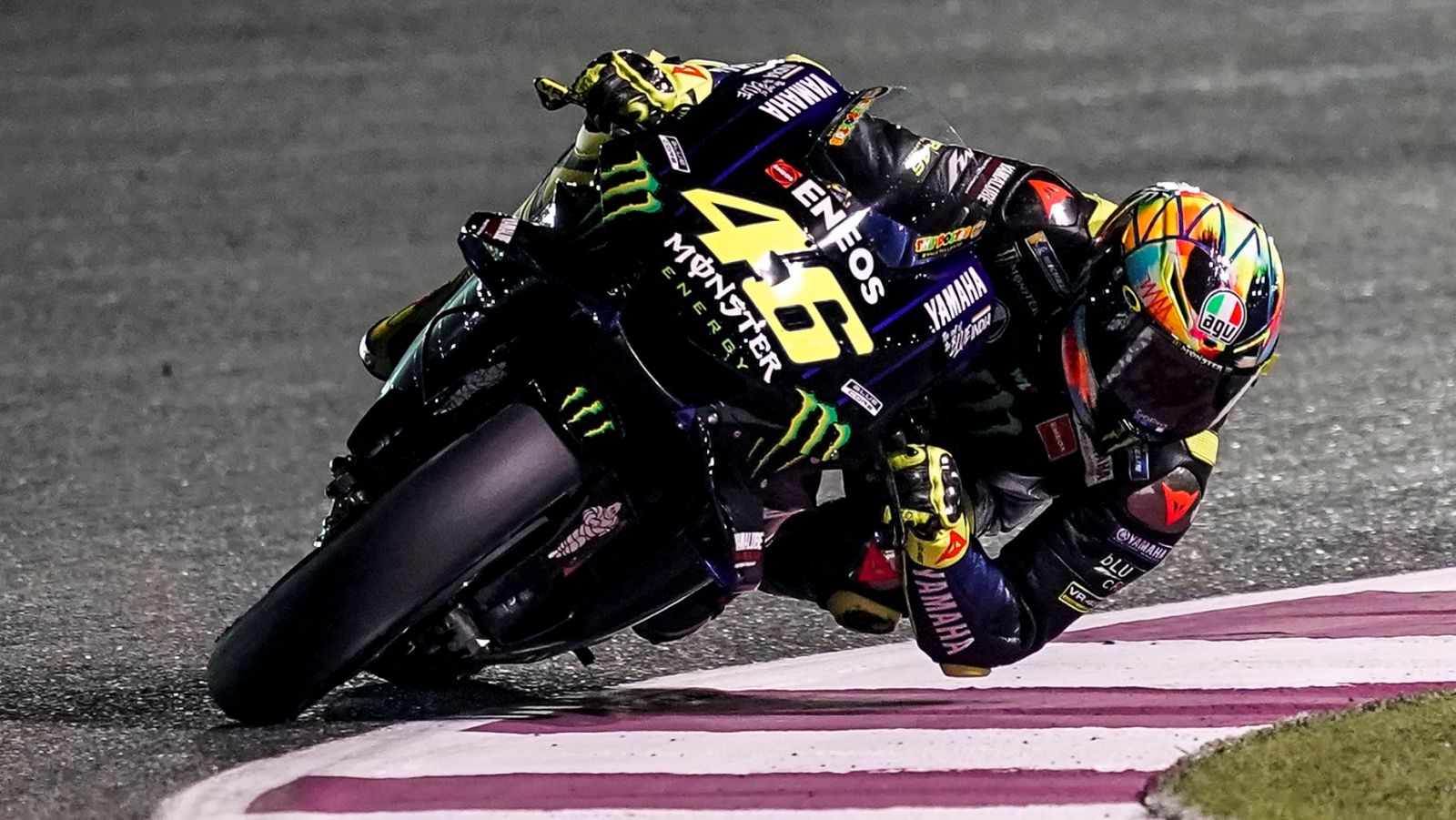 Valentino Rossi: “El ritmo es bastante bueno pero necesitamos algo más”