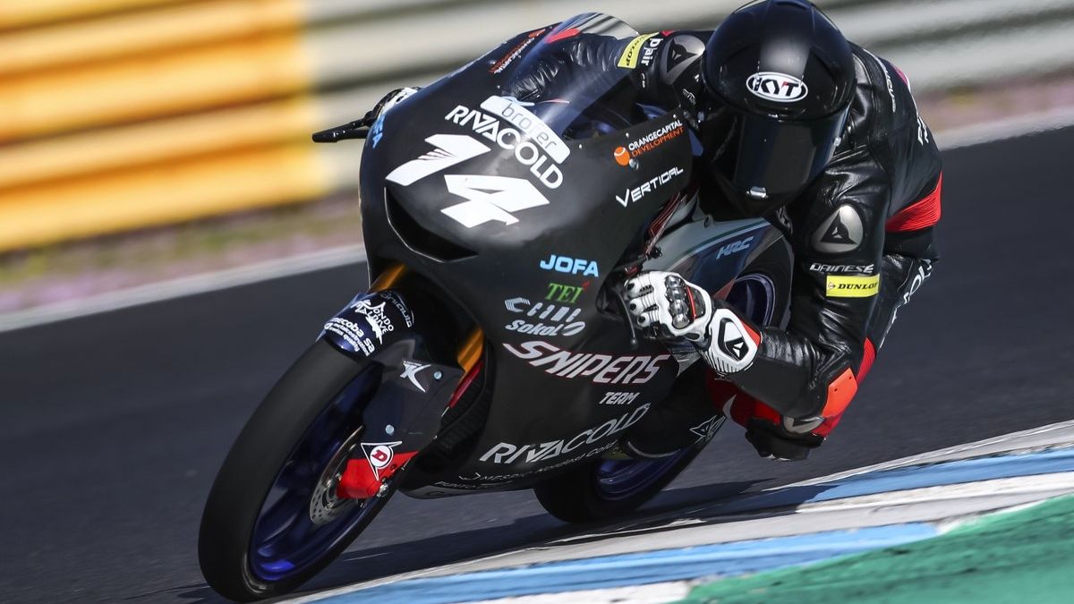 Tony Arbolino y Romano Fenati lideran el primer día de test de Moto3 en Qatar