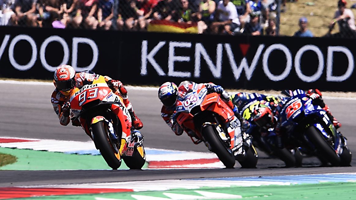 Marc Márquez seguido por Andrea Dovizioso, Maverick Viñales y Valentino Rossi (Foto: G&G)