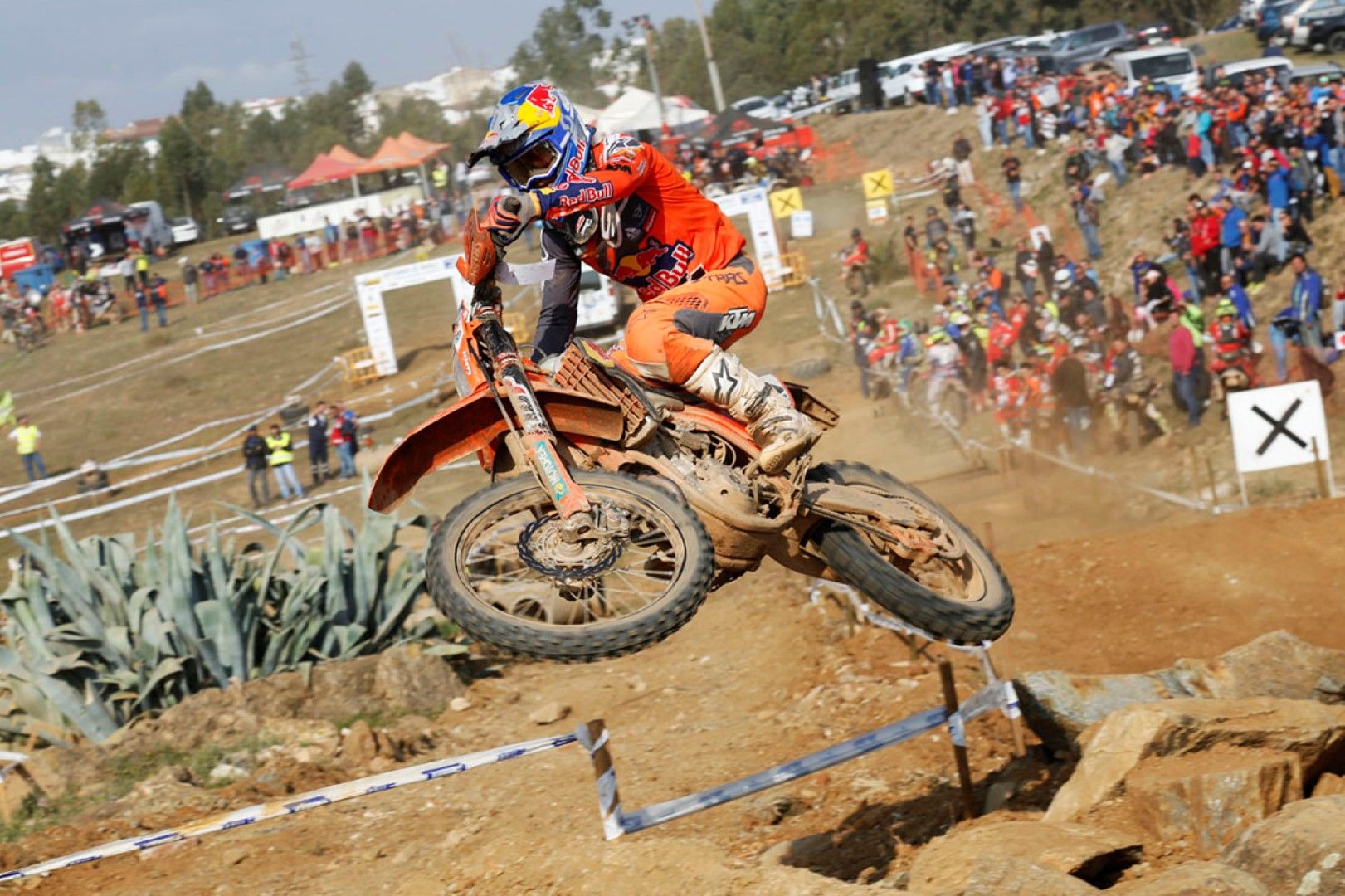 Josep García arrasa en el nacional de enduro en Valverde