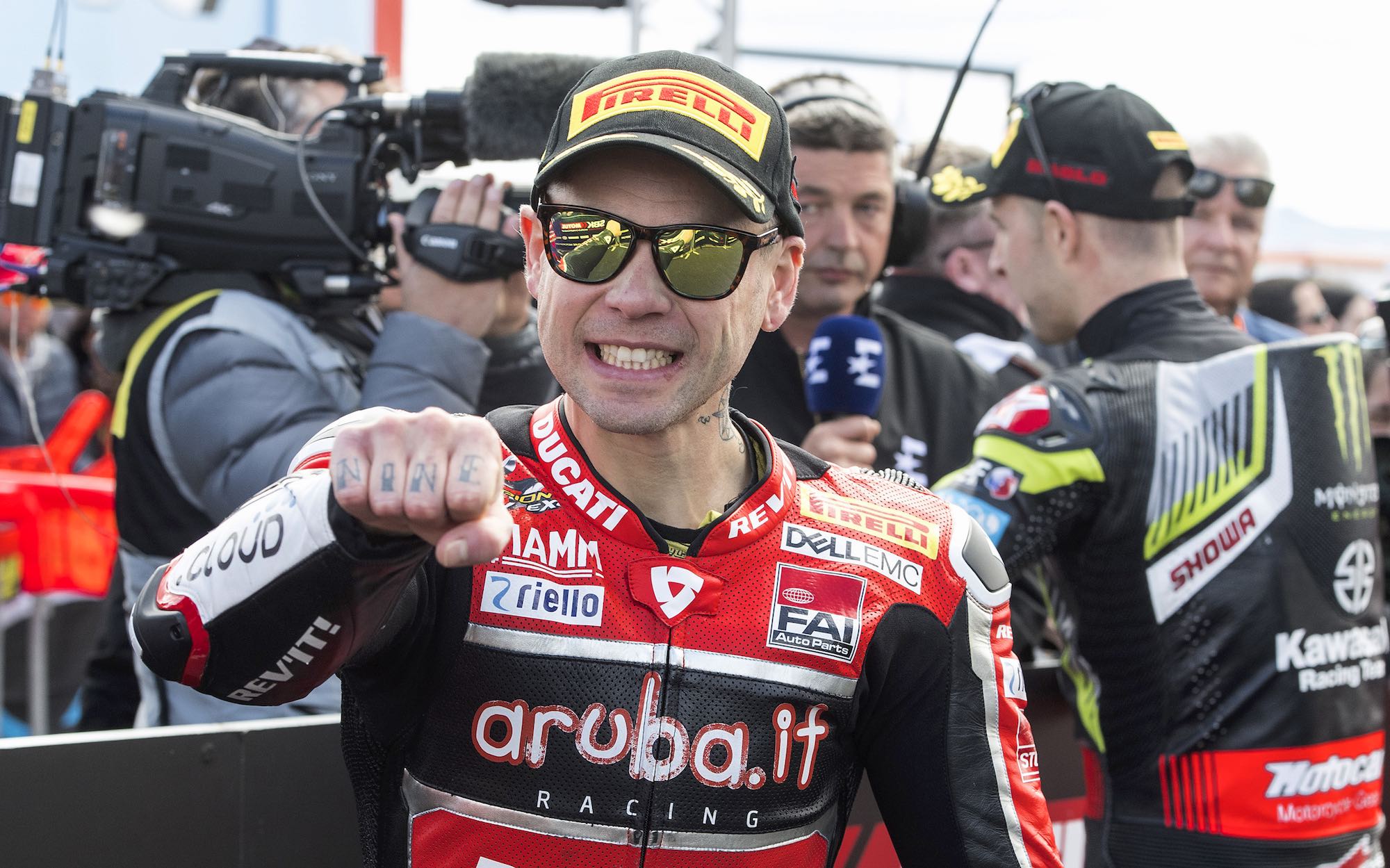 Álvaro Bautista: "Me siento capaz de hacer de todo con la moto"