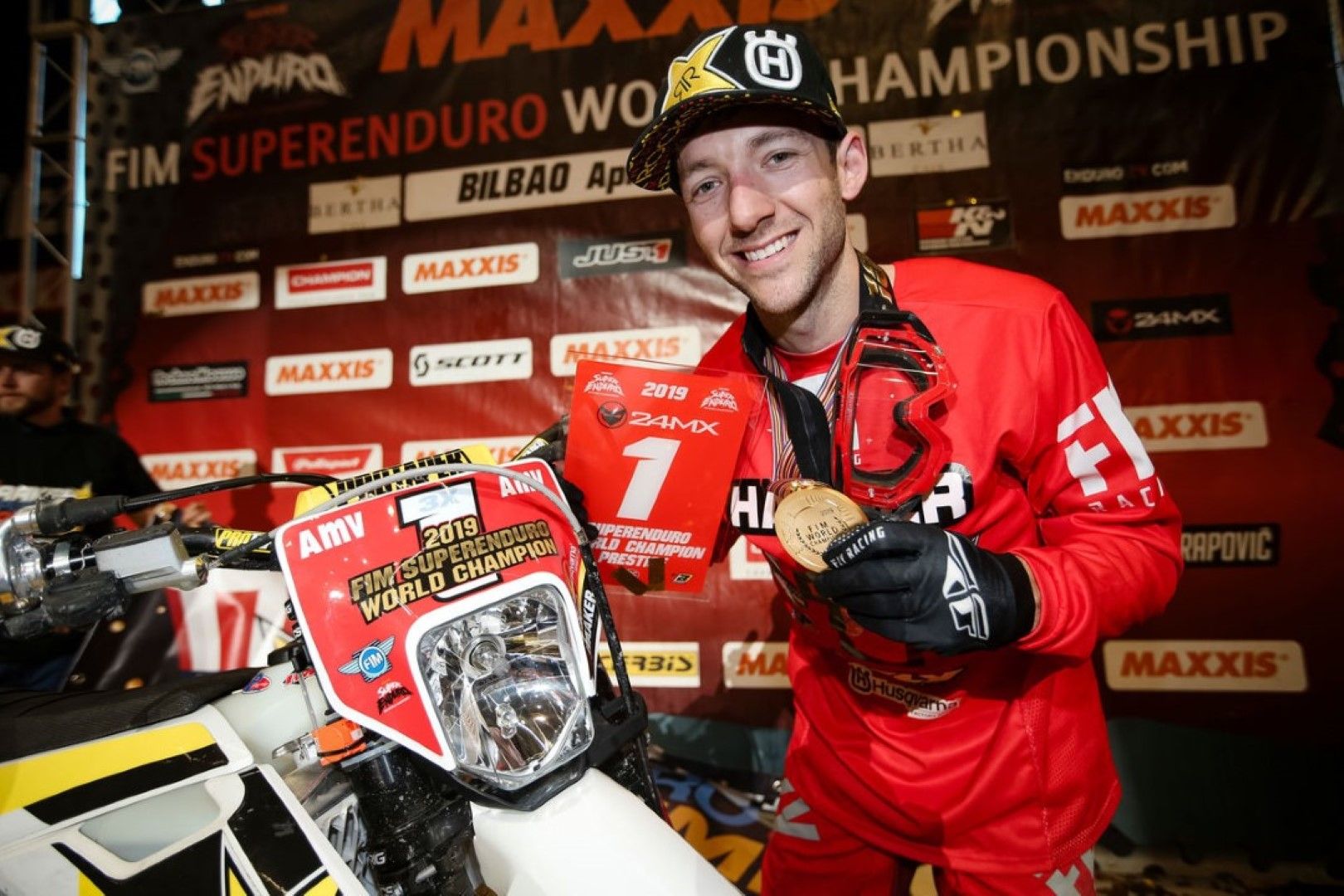 Colton Haaker se corona Campeón del Mundo de Superenduro en un final polémico y épico