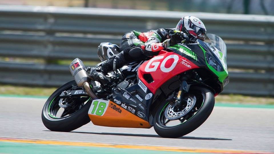 Manu González se impone en Motorland y es el primer líder de Supersport 300 2019