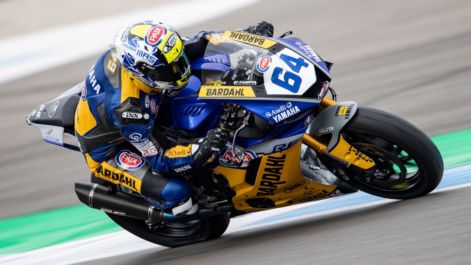 Federico Caricasulo bate a Randy Krummenacher en la fiesta de las Yamaha en Assen